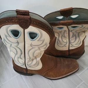 Ariat Ladies Earth Rawhide Square Toe Boots